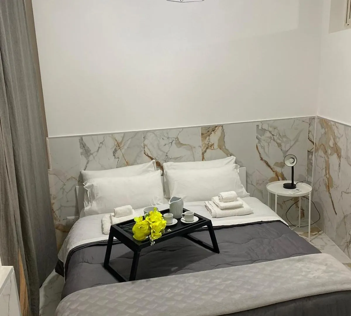 Mergellina Relais 70- Casa Vacanze Napoli Italy